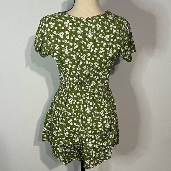 Princess Polly Ragnar Tie Front Romper Green Floral Women's Size 4 - Picture 5 of 13